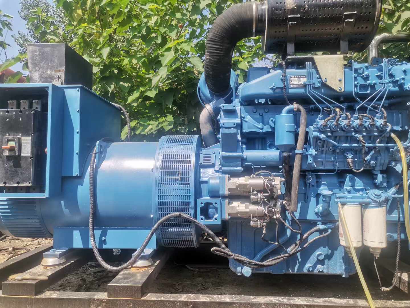 舞钢详细说明降低 800kW 柴油发电机输出电流波动的方法