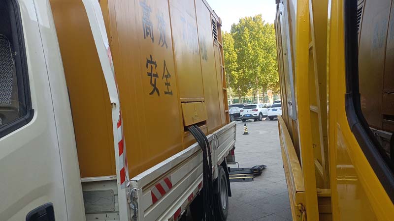 舞钢如何判断柴油发电机组和UPS电源的切换时间是否符合要求？